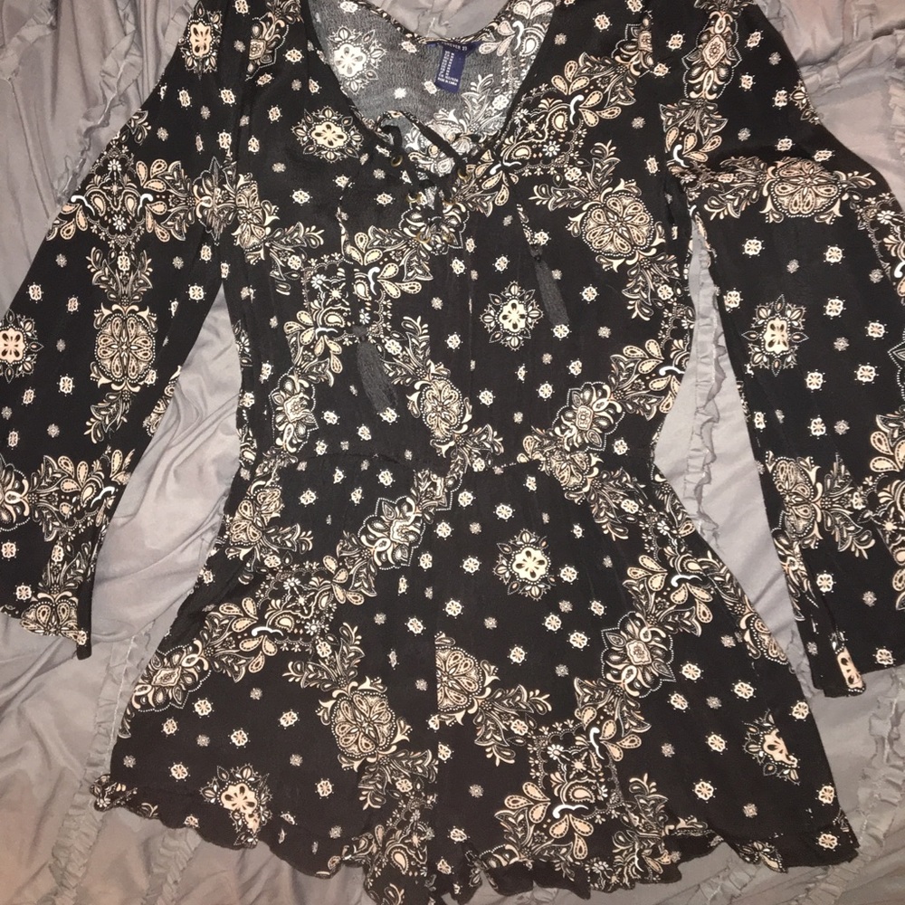 Long sleeve romper